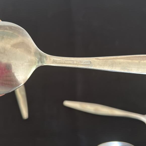 Reed & Barton Etude Server Set 4 piece, meat fork, ladle, 2 Serving spoons. - Picture 5 of 7